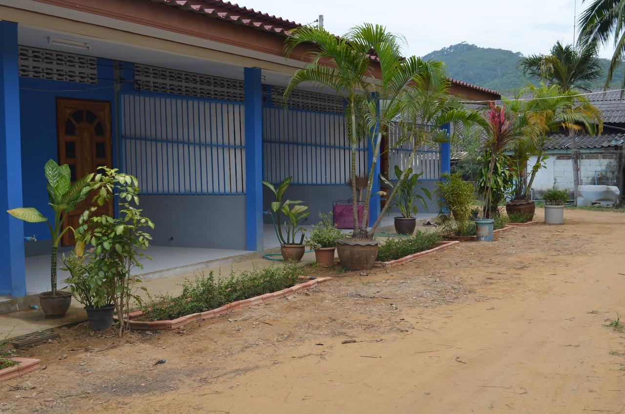Blue House Bungalow Koh Lanta Exterior photo
